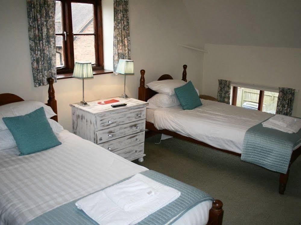 The Talbot Inn Much Wenlock Bagian luar foto