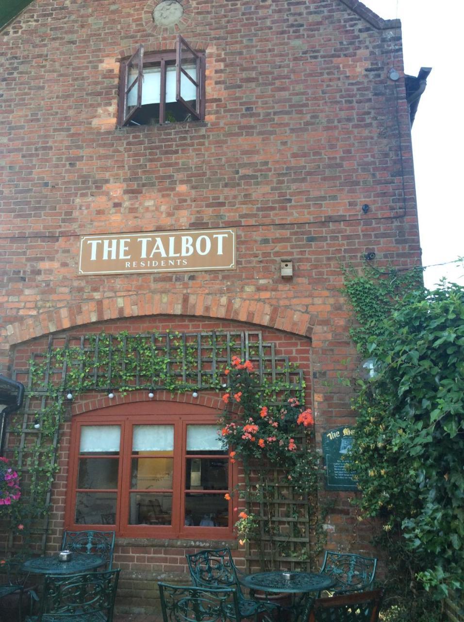 The Talbot Inn Much Wenlock Bagian luar foto