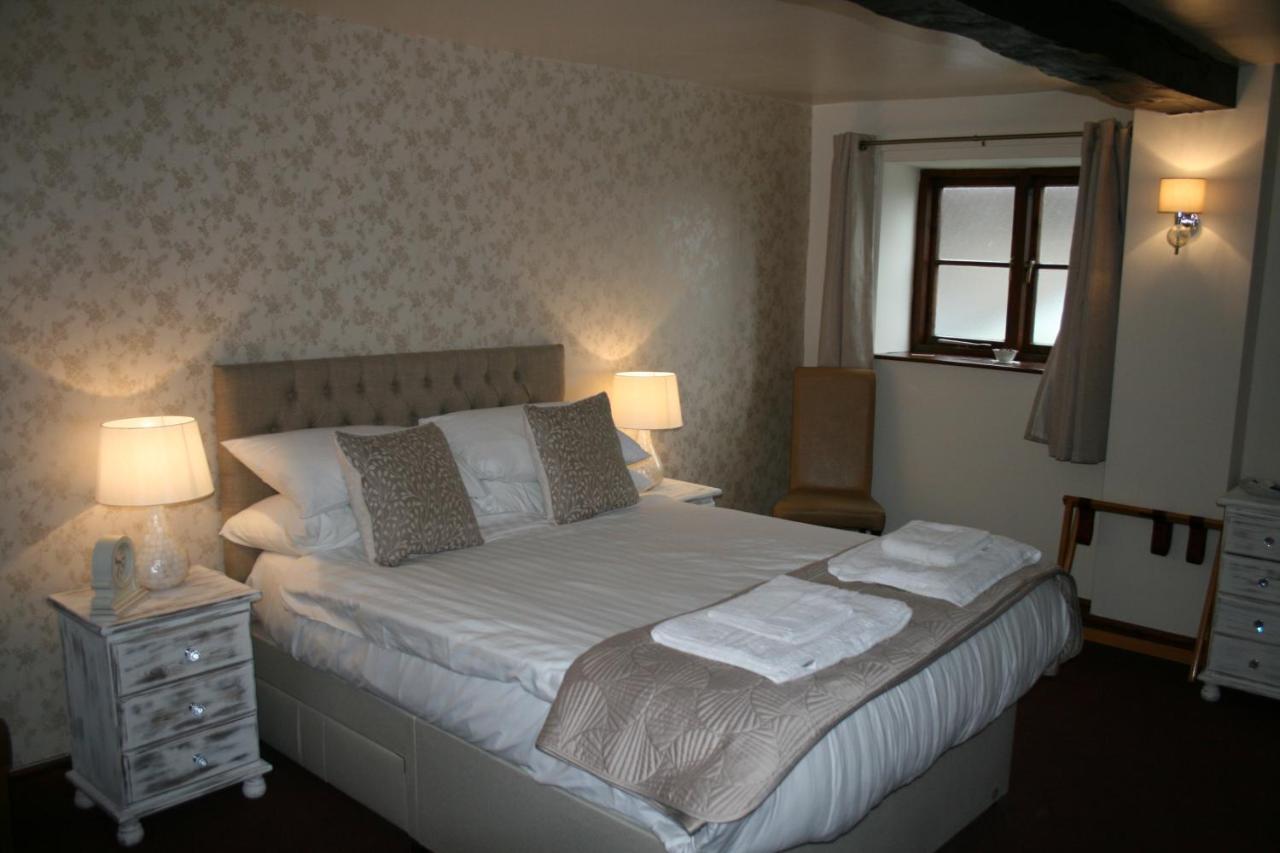 The Talbot Inn Much Wenlock Bagian luar foto
