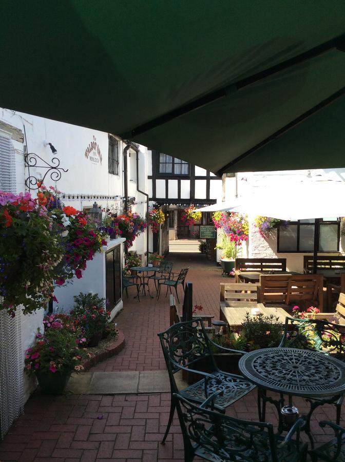 The Talbot Inn Much Wenlock Bagian luar foto